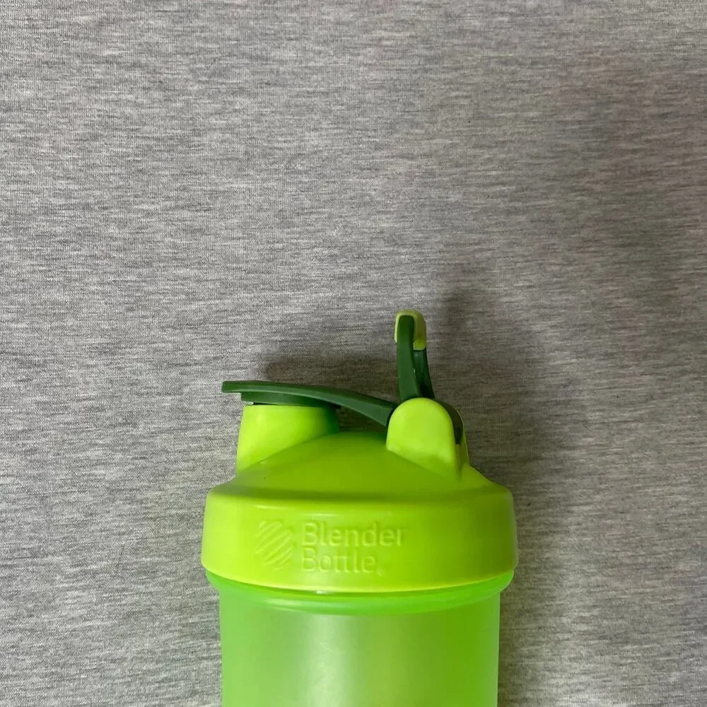 BlenderBottle Classic V2 Avo Cardio Avocado 28 Oz Shaker Bottle